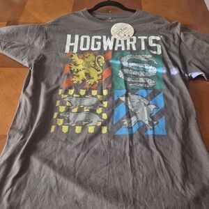 Warner Bros. Hogwarts Crest Gray Kids T-Shirt
